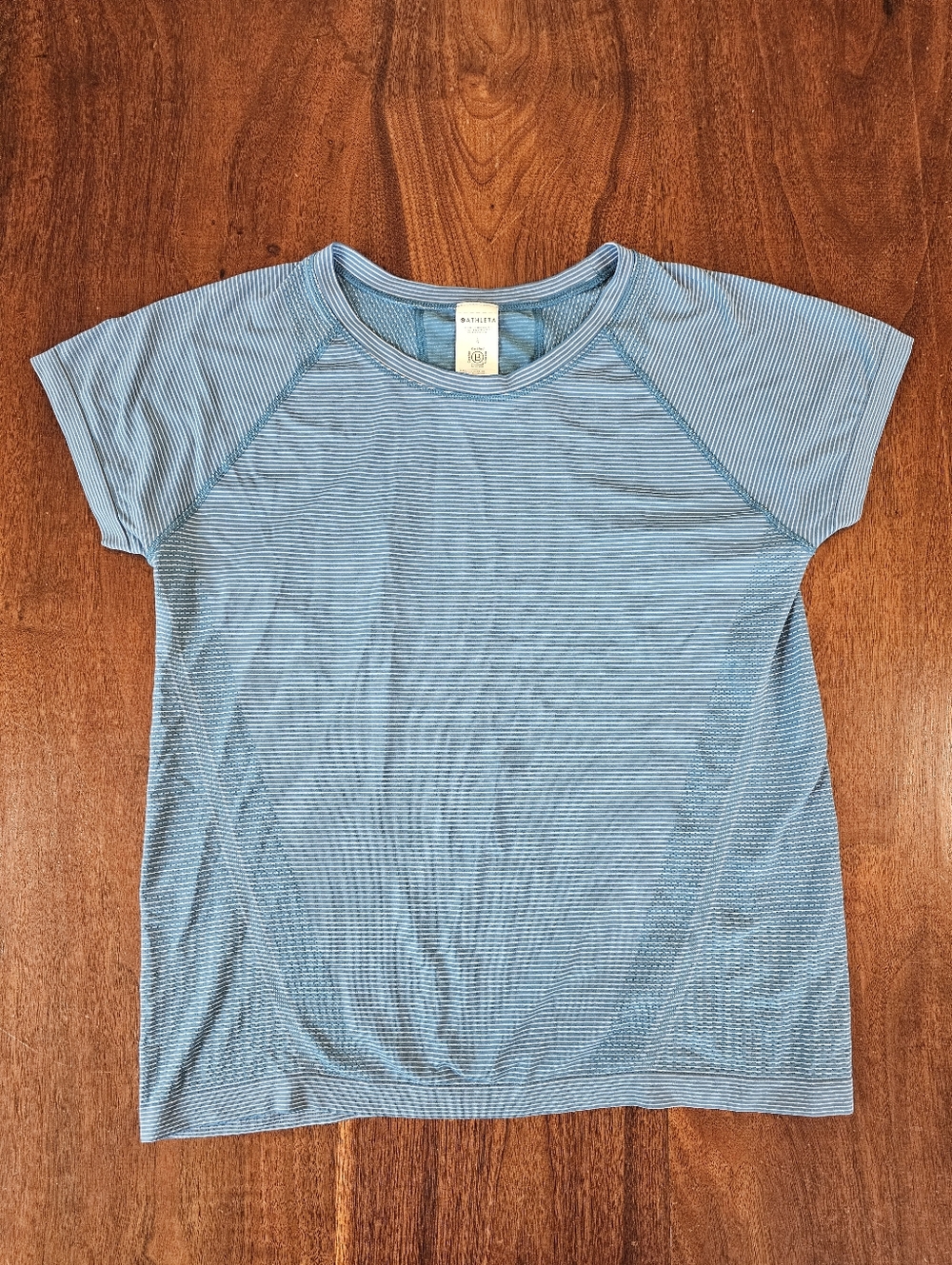 Athleta Momentum Seamless Tee Blue and White Stripes Size Large